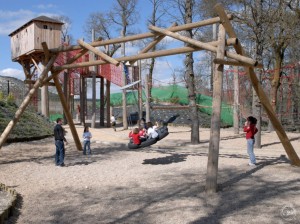 7.52000_See-Saw-Carousel-Swing_002