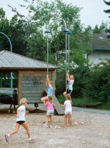 7.90000_Bell Climbing Poles_001